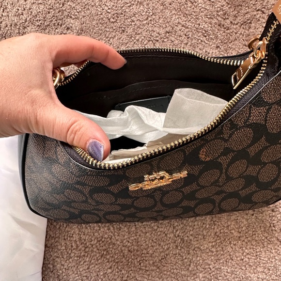 Coach Black and Brown Signature Chain Shoulder Bag. Please read description:) - Picture 3 of 7